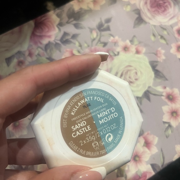 Fenty highlighter - Picture 2 of 3